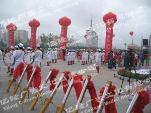 軍樂隊(duì)、氣柱、彩炮